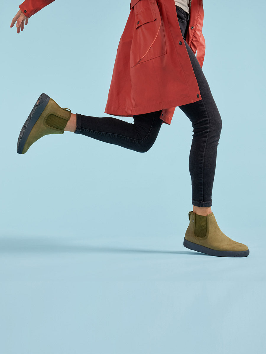 Kicker Chelsea Leather | BOGS Women - Image 2